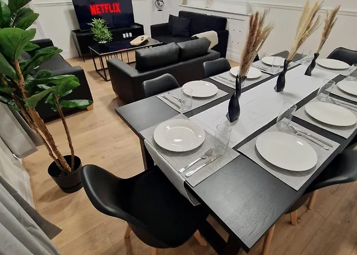 Comfortable Flat For 10 Near Paddington