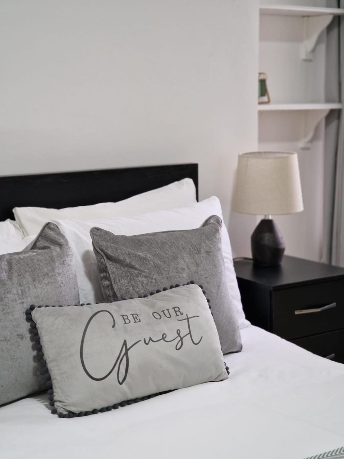 Comfortable Flat For 10 Near Paddington