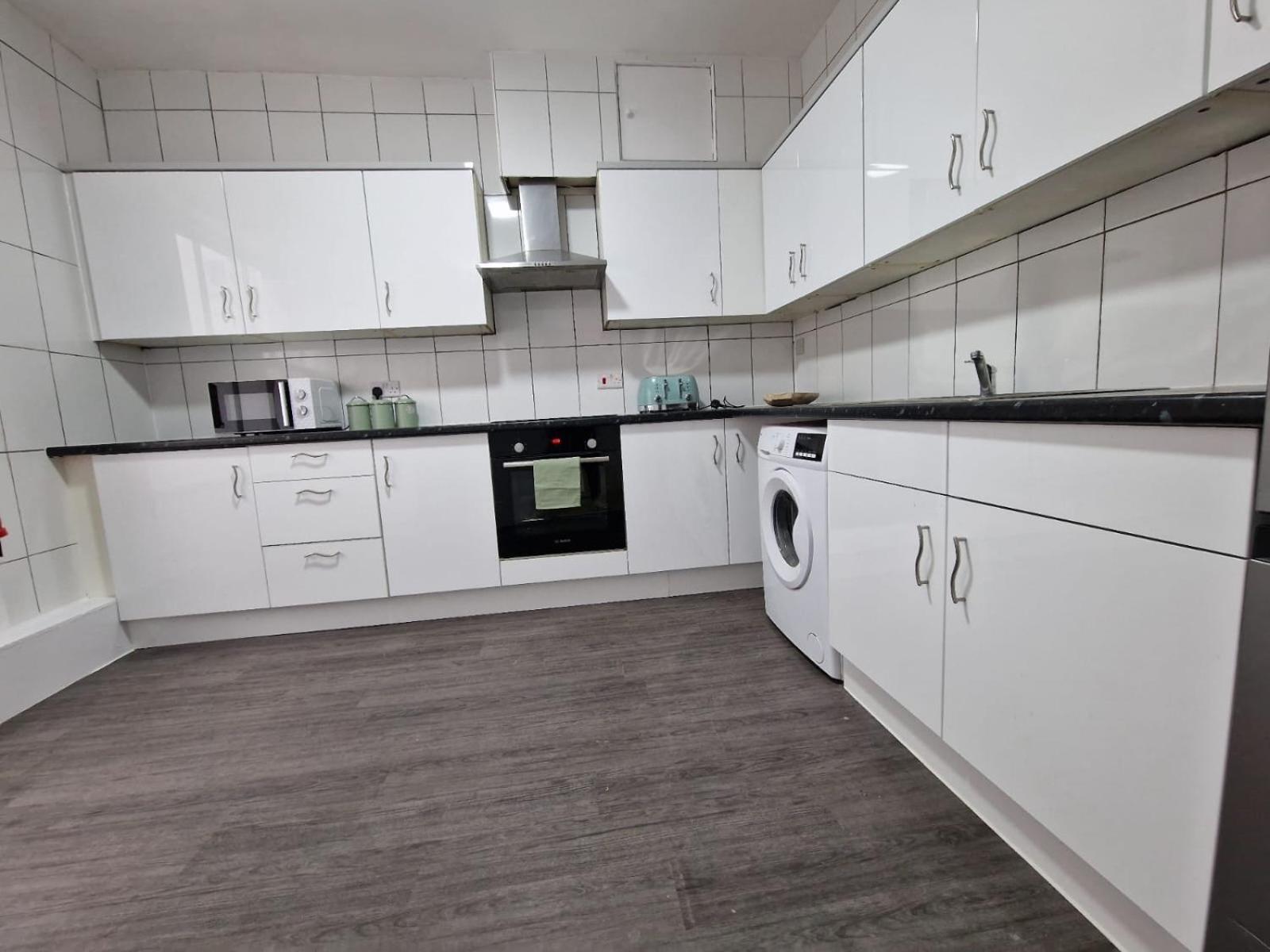 Apartment Comfortable Flat For 10 Near Paddington *