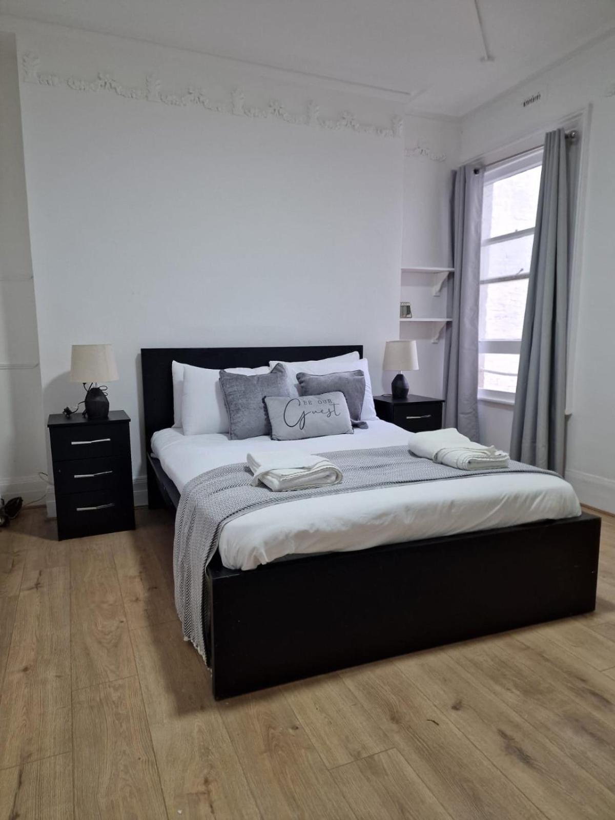 Comfortable Flat For 10 Near Paddington * London