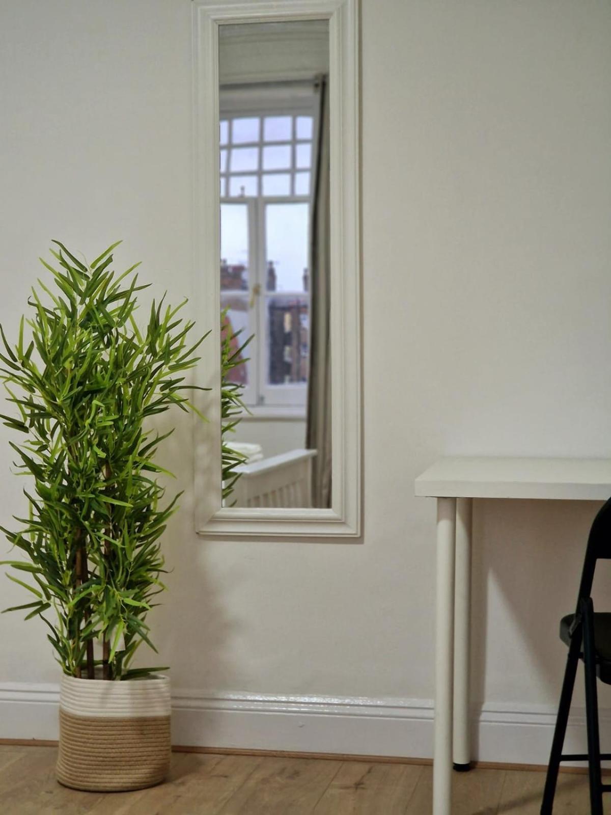 Apartment Comfortable Flat For 10 Near Paddington London