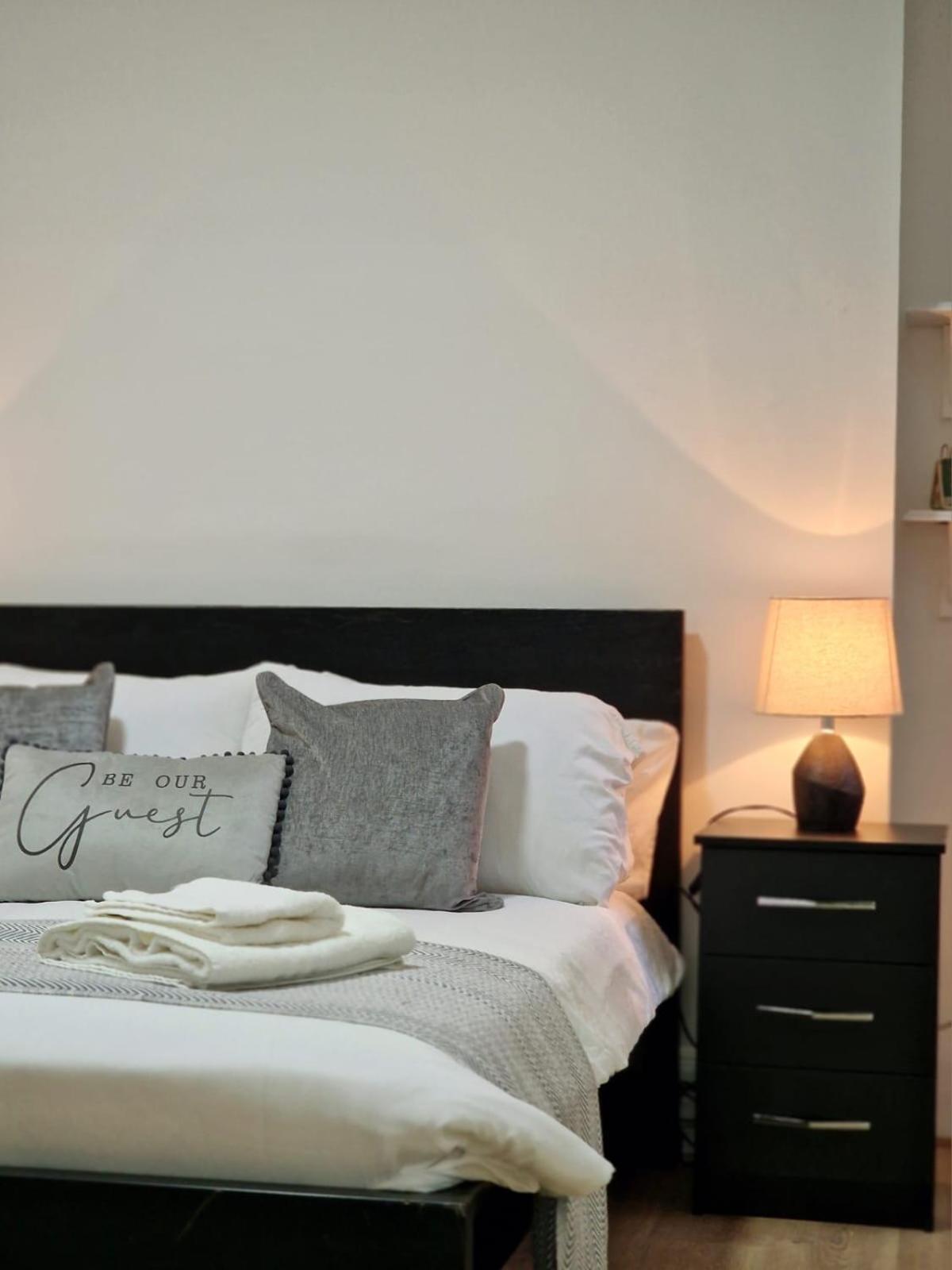 Apartment Comfortable Flat For 10 Near Paddington *