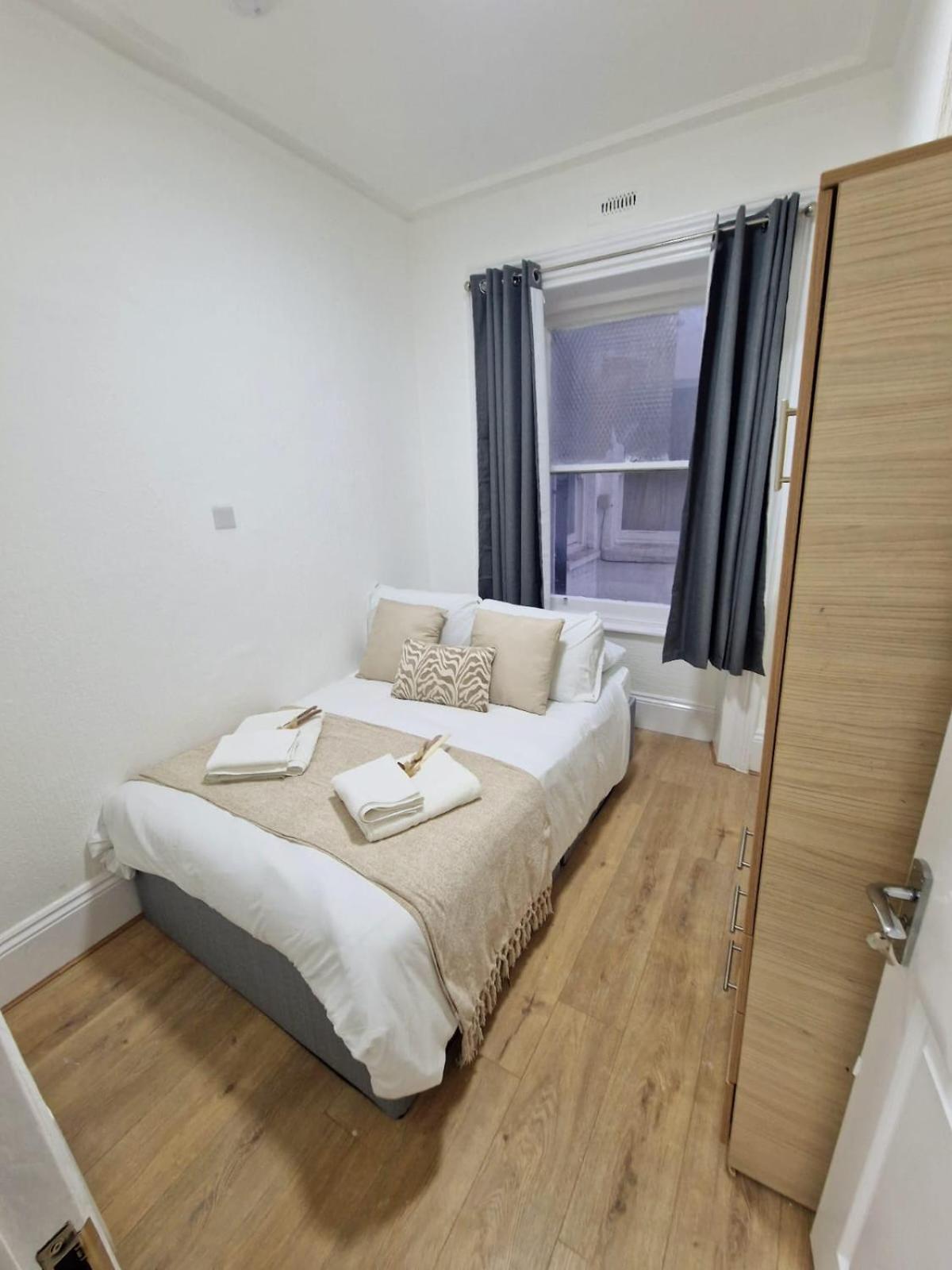 Comfortable Flat For 10 Near Paddington